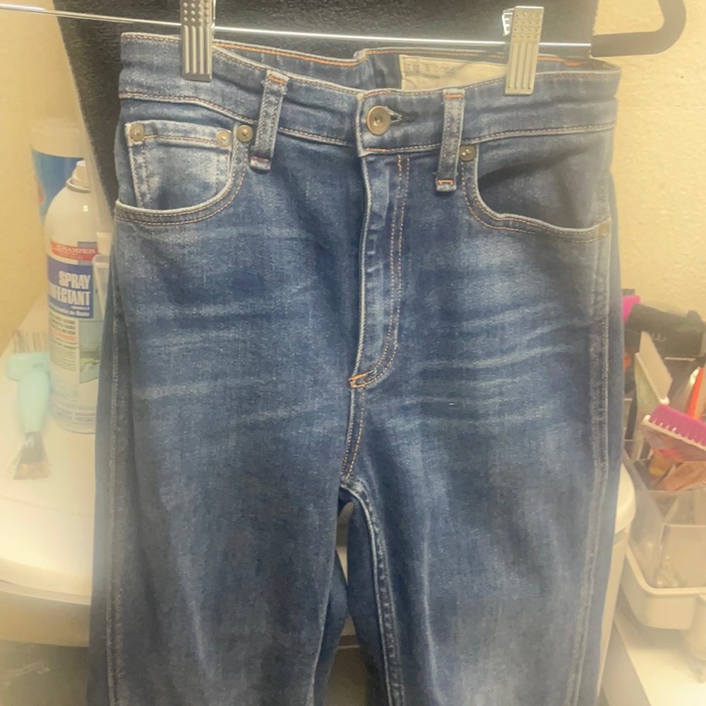 Style Modele rag and  bone cropped